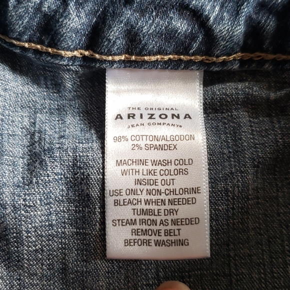 ! Arizona Jean Co Jean Shorts - Picture 4 of 4